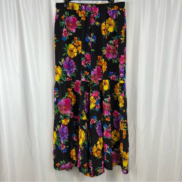 Johnny Was Poppy Silk Tiered Pants NWT - Picture 5 of 14
